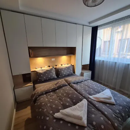 Modern And Cozy Flat In The Center 아파트 *