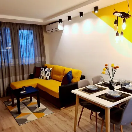 아파트 Modern And Cozy Flat In The Center 바르나